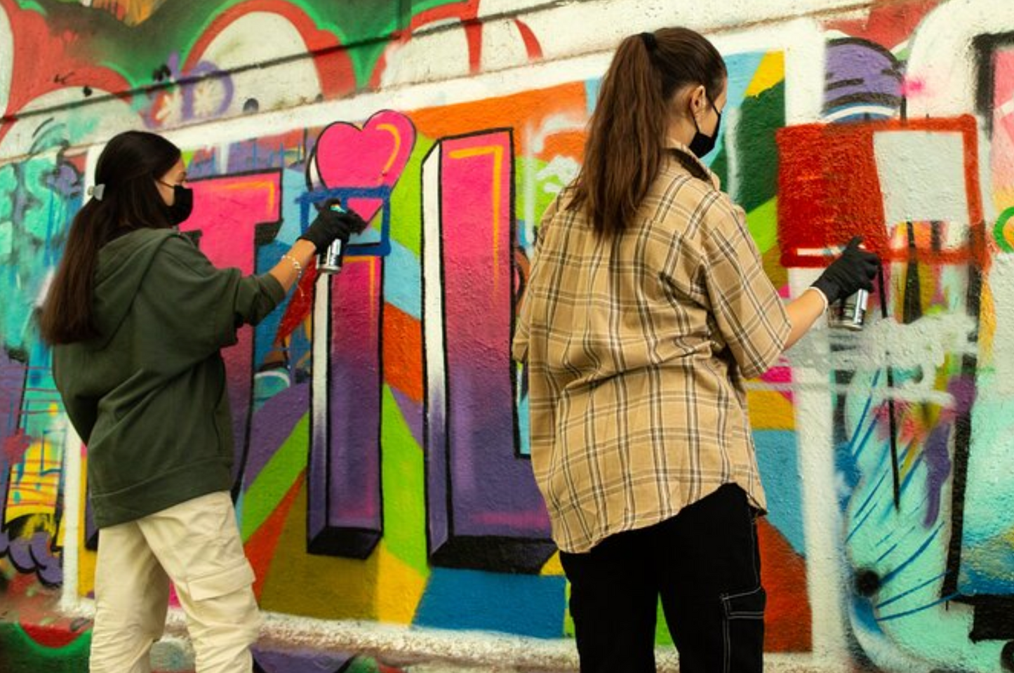 Graffiti and Street Art Experience (10/24—2:00 PM to 4:30 PM)